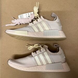 NWT Adidas NMD R1 x Keni Harrison Light Pink & Cream Sneakers